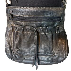 FOSSIL Black Leather Crossbody Bag Purse Zipper Closure